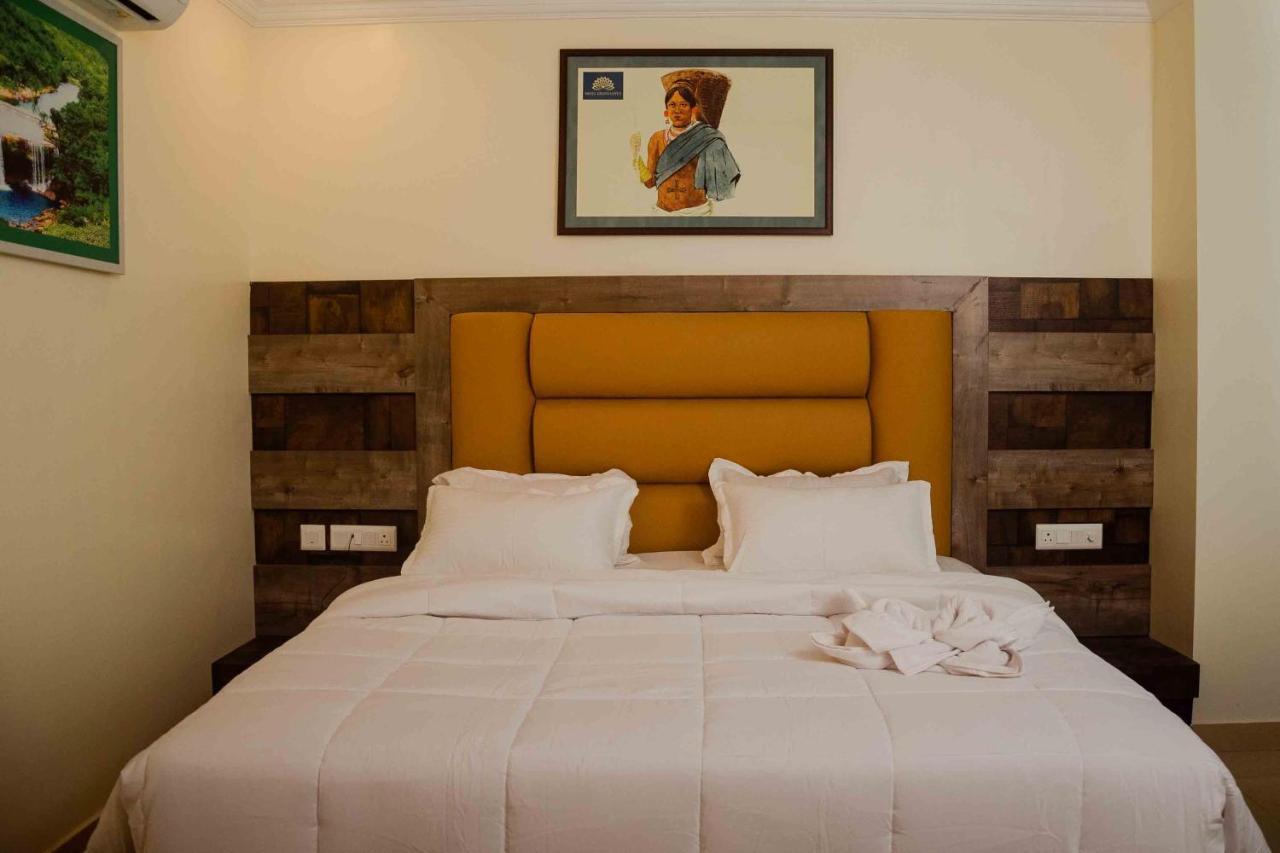 Hotel Grand Lotus Dimāpur Εξωτερικό φωτογραφία